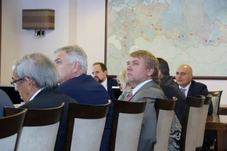 
07 июля 2015 в ФБУ «ГКЗ» состоялось совещание по вопросам подготовки перехода на новую Классификацию запасов и ресурсов нефти и горючих газов
