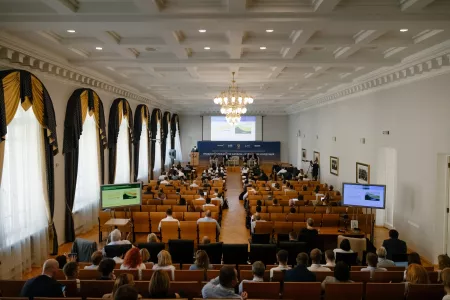 
В Санкт-Петербурге прошла научно-практическая конференция им. Н.Н. Лисовского «Трудноизвлекаемые запасы – настоящее и будущее»
